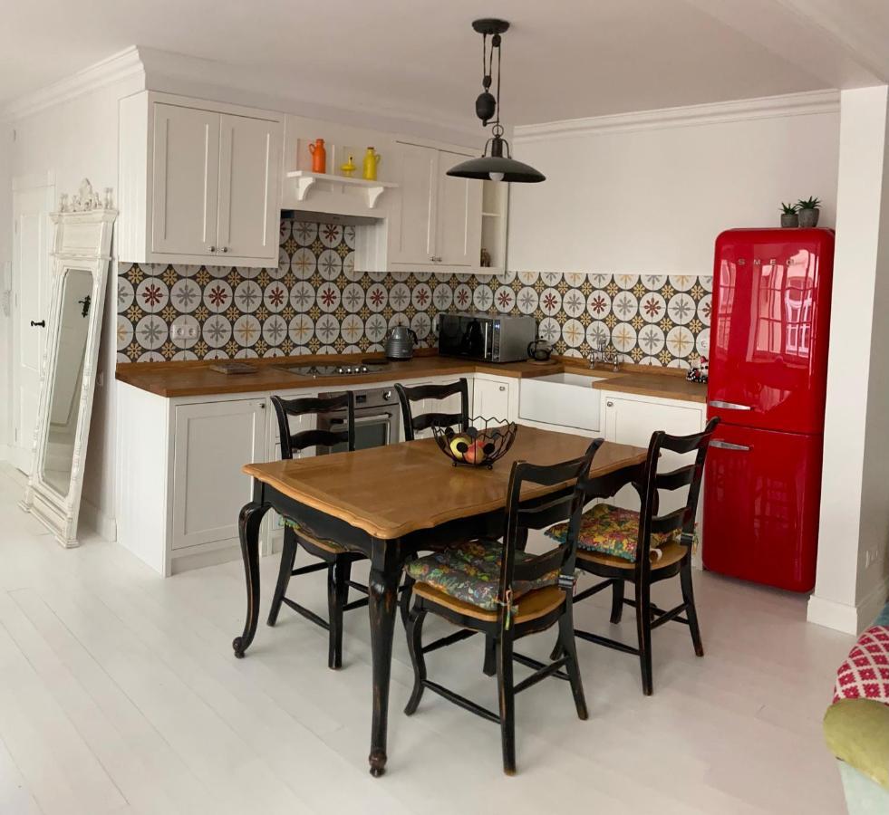Shabby Chic - Apartment In The Heart Of Vilnius Old Town Экстерьер фото